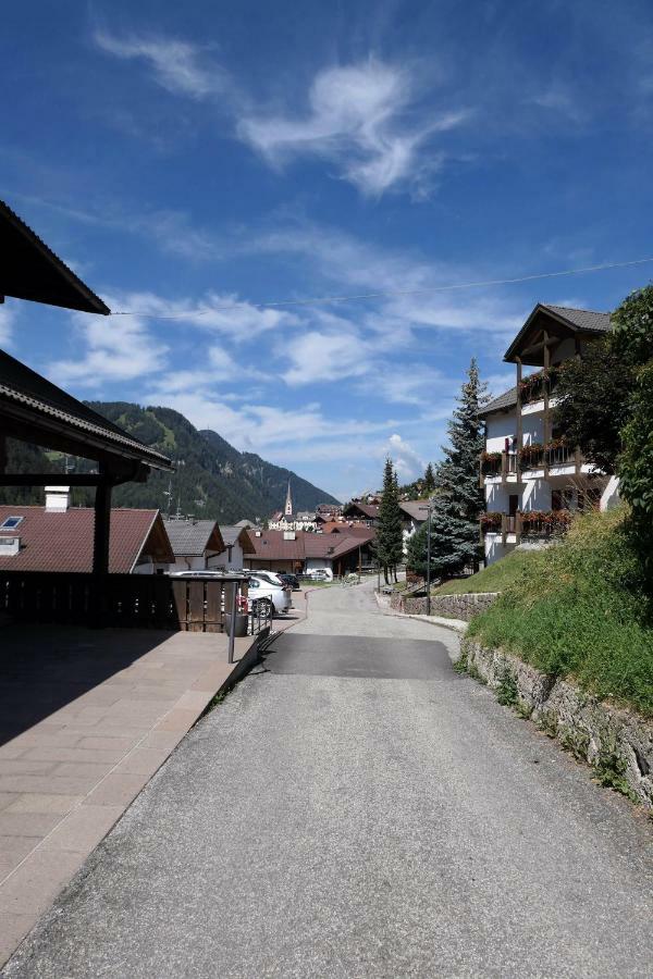 Apartments Casa Metz Santa Cristina Val Gardena Εξωτερικό φωτογραφία