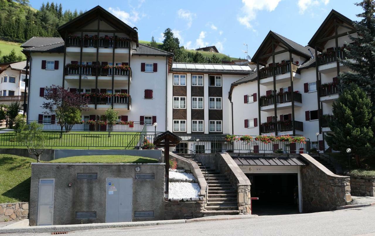 Apartments Casa Metz Santa Cristina Val Gardena Εξωτερικό φωτογραφία